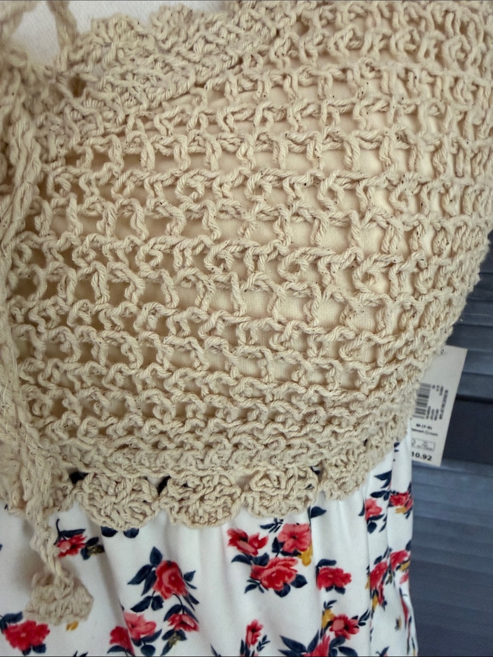 Crochet Bust Floral Tank Top - Cream/Red - Picture 3 of 5